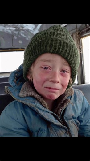 I'm Gerald, 45, a school bus driver. I've done this route for 15 years, rain or snow, and I've seen it all. But last week… nothing prepared me. It was freezing. The kind of cold that bites through your bones. Kids bundled up in scarves and mittens piled onto the bus, laughing and shouting to keep warm. "Get in quick, kids! The weather's killing me! Grrr…" I yelled. Laughter erupted. "YOU'RE SO SILLY, GERALD!" a tiny voice called. Little Marcy, five, with bouncing pigtails, demanded, "Ask your mo