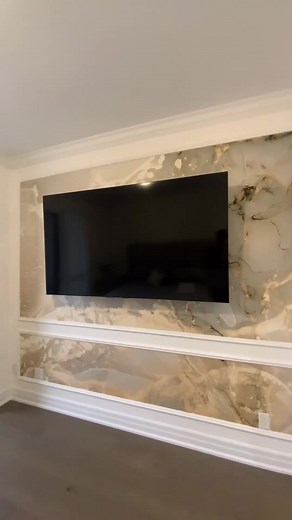 Marble Wallpaper Marble Effect Wallpapers Create a feeling of luxury in the comfort of your own home with our fabulous range of ornate marble wallpapers. Rich and opulent, beautiful marble wallpapers are reminiscent of historical and powerful buildings, with their marble columns, ceilings and floors... These exquisite marble wallpaper murals will create that luxurious feel in any room - bathroom, kitchen, lounge or more! Choose from a range of marble effects wallpapers including black and white 