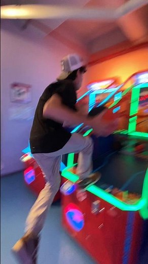 Daño una máquina de los jueguitos ☹️ / Andylive