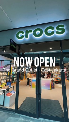 Crocs Indonesia on Instagram: "Step into comfort with  Experience our brand-new Crocs store in The Grand Outlet - East Jakarta. From classic clogs to trendy styles, choose the best footwear for you!  #crocsina"