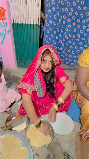 भौजी की पूरी बना रही है #shortvideo #shorts #amarnathsdk