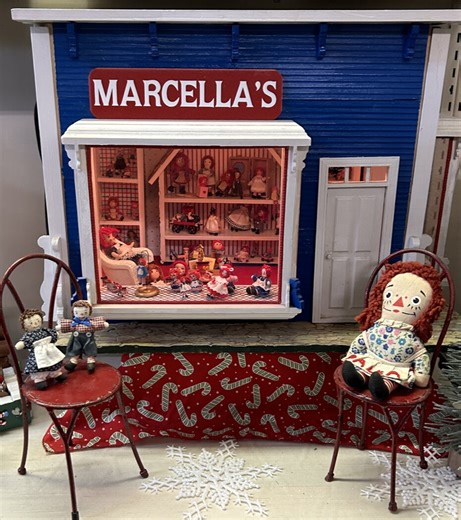 The Miniatures and Curious Collections Museum of Roswell, NM, is filled with wonderful things