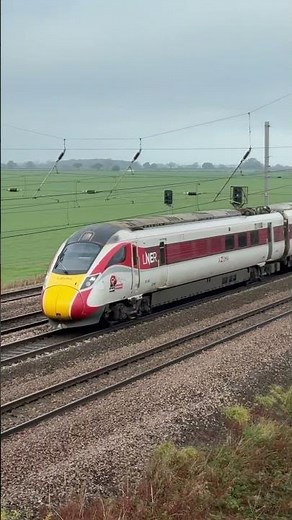 LNER Azuma “Eleanor She’s Electric” Train at Full Speed Approaching York | 07.11.25