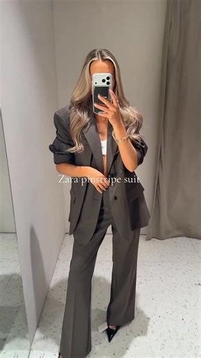 Giovanna & Michelle on Instagram: "ZARA SUIT 👔🤎 (size XS) adv - comment with SHOP to receive the link in chat * Link is also in highlights “JANUARY ZARA” and in bio on LTK * If you comment with SHOP and don’t follow us the link cannot be sent / If you don’t know how to buy read the guide on our profile / #adv Credits video @styled.by.llb /follow her💗 Link : https://liketk.it/5NB9D"