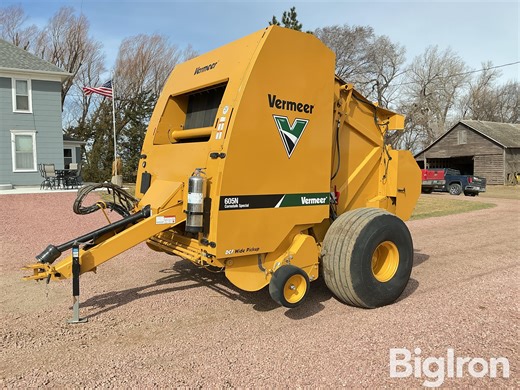 2023 Vermeer 605N Cornstalk Special Round Baler | Agriculture
