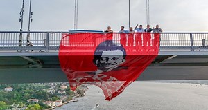 CHP'li vekiller Boğaziçi Köprüsü’ne İmamoğlu pankartı astı, savcılık soruşturma başlattı - Sözcü Gazetesi