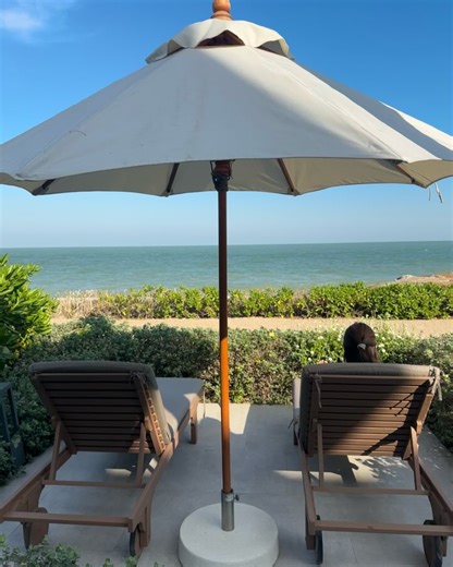 gypsy keerati on Instagram: "precious little thing , 🩵🍃"