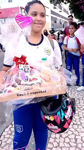 Cuca Memes | O amor é lindo | Instagram