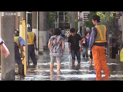 台風19号：関東縦断、記録的大雨で冠水した住宅街 川崎市中原区
