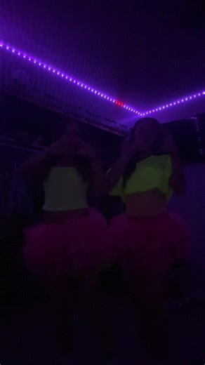 Ariii (@itsurfavari_spam)’s videos with Convéncete - Princesa Alba