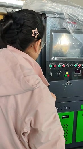 Today, our valued client from Kazakhstan visited our factory to test and inspect the CR919 Multi-function Common Rail Injector & Pump Test Bench (EUI/EUP/HEUI) before delivery. Every machine is carefully tested and verified to ensure top performance before it reaches your workshop. 💪 100% factory-direct, 100% tested, 100% reliable. 🔧 Precision • Quality • Innovation — Made by professionals, for professionals. #DieselTestBench #CR919 #CommonRailTestBench #DieselInjectorTest #EUIEUPHEUI #DieselW