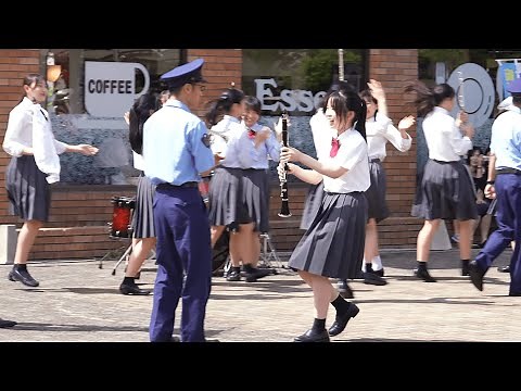 Police and High School Students Team Up for EPIC Flash Mob!【Full】