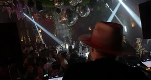 Last night in NYC...The Maestro giving a master class to a room of young house music lovers.... serving some Expansions In The NYC Flava! Track ID - Louie Vega's Number 1 jam "Another Day In My Life" on Nervous Records! | Nervous Records