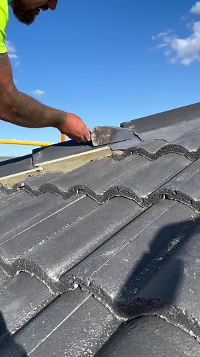Mastering the Art of Roof Tiling with Golden Trowel