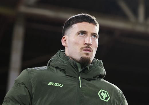 "He's been going through it" - Rob Edwards reveals reason for Wolves defender's lack of minutes