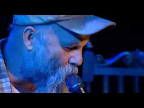 SEASICK STEVE ON LATER LIVE- ONE STRING DIDDLY BO- YOU GOTTA SEE THIS!!!-