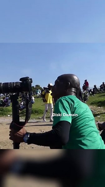 Ref turned photographer mid-game 😭🤣📷 Only in #kasifootball