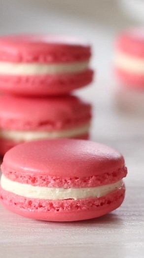 Delicate and Decadent French Macarons Recipe