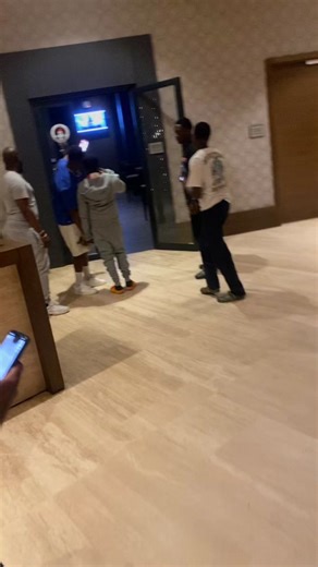 Vidéos de 𝐌.𝐈.𝐋.𝐒 𝟒 𝐀𝐑𝐑𝐈𝐕𝐄 (@ninho.team.officiel) avec Jungle - Ninho & Niska