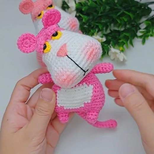 Tilt Head Series: Cute Pink Panther Amigurumi – Easy Crochet Tutorial for Beginners#crochet #knittig