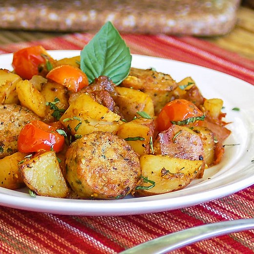 Easy One Skillet Meal: 30-Minute Hearty Italian Sausage and Potatoes