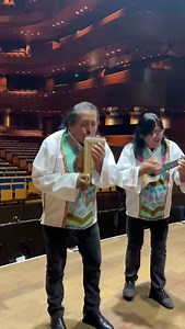 🌞 𝗞𝗔𝗟𝗔 𝗠𝗔𝗥𝗞𝗔 EN CONCIERTO GRAN TEATRO NACIONAL 🙌 Disfruta de un concierto único en la ciudad de #SanBorja #lima #perú 🗓 Fecha: Sábado 3 de Junio 🕖 20:00 Hrs. 📍 Lugar: Gran Teatro Nacional INVITADO ESPECIAL🎊 👇 CHANO DÍAZ LíMACO 𝐂𝐨𝐦𝐩𝐫𝐚 https://teleticket.com.pe/evento/kalamarka-concierto-de-gala-gran-teatro-nacional Kala Marka Bolivia #Teleticket #conciertos2023 #EnVivo #Lima #SanBorja #GranTeatroNacional #KALAMARKA #folklore #musica #MusicaFolklorica | Kala Marka Bolivia