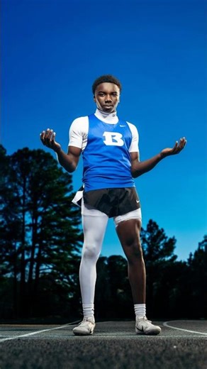 Lights, camera, track! Using off-camera flash to create a dramatic sports portrait! #trackandfield