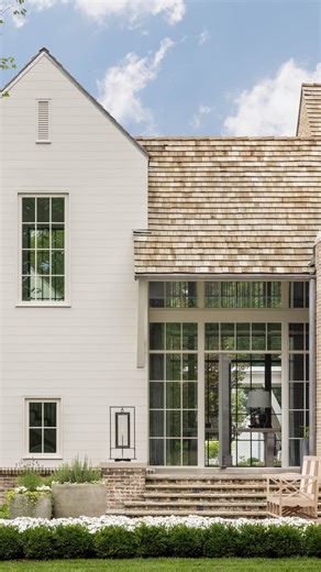 RAY BOOTH DESIGN on Instagram: "As seen in @milieumag, we envisioned something far more compelling than the white farmhouse. Great architecture is the foundation for beautiful interiors.⁠ ⁠ Architecture and Interior Design @rayboothdesign @mcalpinehouse⁠ Landscape @kaisertrabuela⁠ Video @meenaconsulting⁠ DOP @danedeaner⁠ ⁠ #rayboothdesign #raybooth #mcalpinehouse #architecture #interiordesign #luxehomes #nashville #homedesign #timelessdesign #milieumagazine"