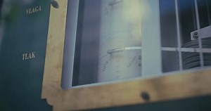 Nahaufnahme eines meteorologischen Posters zur Messung: Stockvideos & Filmmaterial (100 % lizenzfrei) 3601900835 | Shutterstock