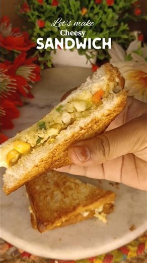 5-minute cheesy sandwich recipe 😍 #sandwich #shorts