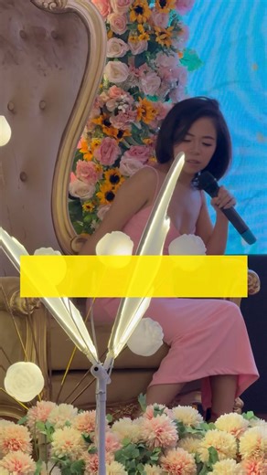 Kapuso comedienne Kiray Celis issued an apology to those who were offended after receiving backlash for posing on top of a vending machine in Japan for her prenup photoshoot with fiancé Stephan Estopia. Speaking during the product launch of Kiray’s Brands’ Hot Babe Green and Skin Vibe, she explained that she was unaware it was prohibited to sit or pose on top of vending machines in Japan. Kiray also defended herself, saying they had secured a permit before taking the photos and that there was no