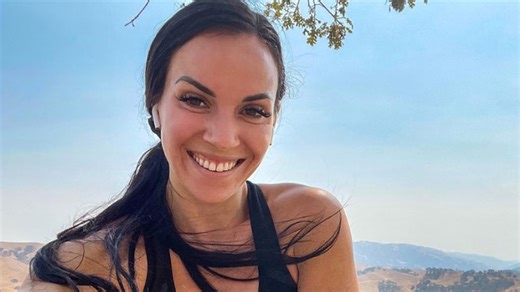 Hannah Moody, known for her hiking videos on Instagram, was found dead near a trail in Arizona on May 22 after being reported missing the day prior. bit.ly/43TUmqj | E! News