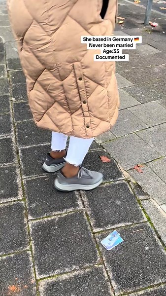 German Ladies - 35 Year Old Single Woman in Germany