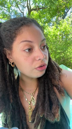 King (@king_clairvoyant)’s video of mediums speaking to spirits