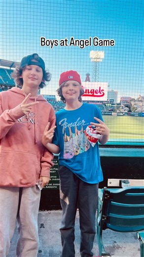 Raizedwrong.net | Raized Wrong Productions