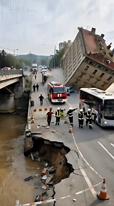 Building Collapses into River – Super Typhoon #BuildingCollapse #BreakingNews #ExtremeWeather | Viral Worldwide