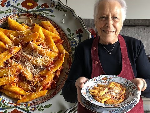 Pasta Grannies make hand-rolled penne called garganelli!