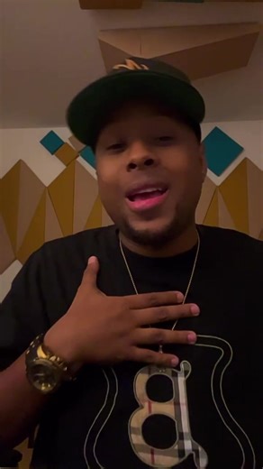 Cancion que tiene 4 idiomas y diferentes ritmos musicales de Brasil 🇧🇷 y jamaica 🇯🇲