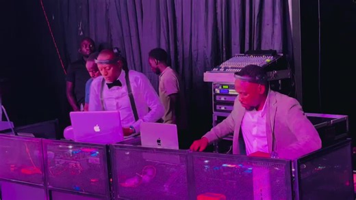 What in the name of coordination and electricity is this 😳 🔥🔥🔥real vibes,Four CDJ 2000's, Two Ddj S11 mixers and Exactly The best wedding djs. @selectorarthur @Moustey @A-Entertainment @Realsounds