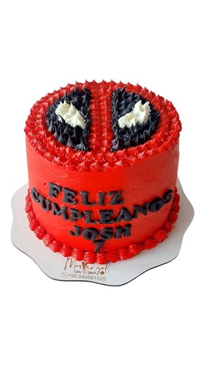mariangel_cakeshop on Instagram: "❤️🖤 Torta temática de Deadpool 🖤❤️ Bizcocho 100% de chocolate porque un héroe sin reglas jamás haría dieta Rellena, cubierta con ganache y decorada en rojo y negro, tal como merece el más irreverente de Marvel 🔥 . . . Recuerda darle ❤️ . . . Cotiza al +56 946681525 y déjanos ser parte de momentos especiales . . . #deadpool #deadpoolcake #tortadeadpool #MarvelCake #HéroeSinReglas"