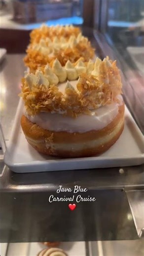 Java Blue Desserts on Carnival Cruise! #dessert #sweets #carnivalcruise