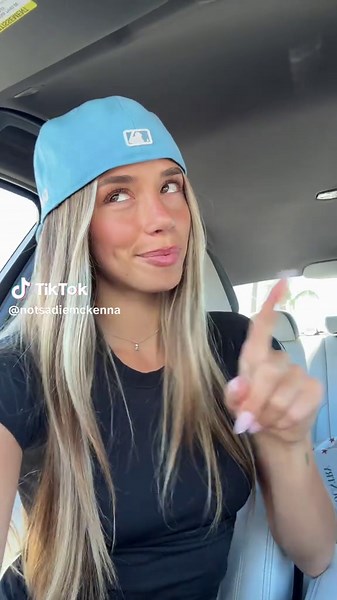 mom (@notsadiemckenna)’s video of Sadie Mckenna