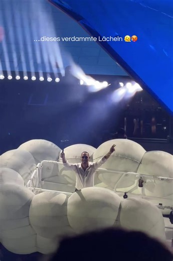 Apache 207: Unforgettable Moments at the Cologne Tour