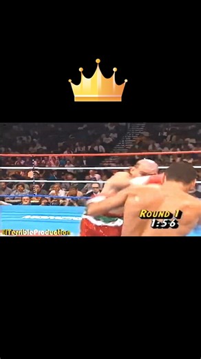 Julio de 1984, Oscar de la Hoya vs Jorge Maromero Páez, Maromero reto a de la Hoya por el título Ligero del OMB, un round entero y 7 segundos del segundo le bastaron a De la Hoya para noquear a Maromero de manera fulminante y así logro una defensa más de su título #proboxmexico #boxmexico🇲🇽🥊🥊 #bingcanada🇨🇦 #boxusa🥊 #goatboxing #leyendasdelboxmexicano #boxeadoresmexicanos #boxeadorasmexicanas #mexicanosdiferentes #boxingpuertorico🇵🇷 #boxingaustralia🇦🇺