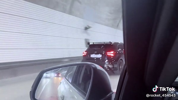 A45 AMG Tunnel Exhaust Sound Experience