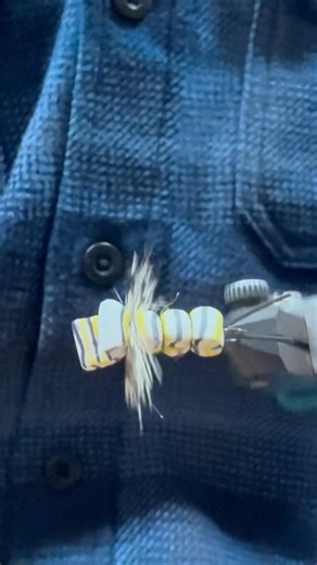 Monarch caterpillar dry fly pattern! #flytying #flyfishing #flies #trout