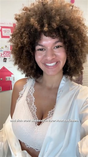 SugarShape • BH Beratung • Unterwäsche on Instagram: "Es gibt keine falschen Körper – nur falsche Größen! 💥 Gemeinsam mit Motsi Mabuse möchten wir ein starkes Statement setzen: für Body Positivity, Frauenpower und perfekten BH-Sitz 💪💃 📹 Am 30. Januar drehen wir ein ganz besonderes Video, in dem jede unserer 70 BH-Größen von einer einzigartigen Frau getragen wird. Ja, wirklich jede. Und vielleicht bist Du eine davon 😉 📍 Dreh: am 30.01.2026, mittags, ca. 2 Stunden 📍 Ort: unsere SugarShape 