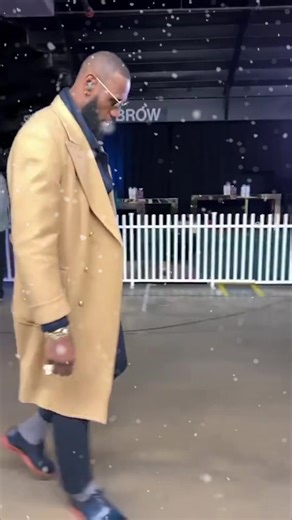 52K views · 643 reactions | A look back at last year's #NBAXmas Drip. Tomorrow, Christian Crosby & Infamous Kayce will give their predictions for this year's fits and talk all things NBA Fashion on The Drip, presented by Michelob ULTRA. #ULTRADrip 3pm/et on the NBA App, Facebook and YouTube. | NBA | Facebook