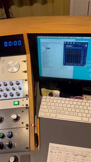 @kevin.gray.129357 working his magic on my upcoming double LP Boop Bop Bing Bash with @chrishazeltonb3 on organ, @davidrourkemusic on guitar and @rudyalbinpetschauer on drums! Pressed on 180 gram vinyl at @fidelityrecordpressing on tip on gatefold jackets! Sides A & B features the music of @hueylewisandthenews arranged for organ, sax, guitar and drums a sides C & D feature some original music and organ jazz classic! Can’t wait for you to hear it!! Only 500 records available! | Cory Weeds