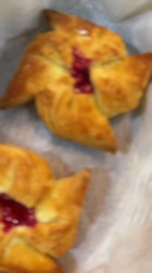 35 reactions | Closing MBA induction and orientation with dining etiquette. #mba #college #boston #bic | Boston International College | Facebook